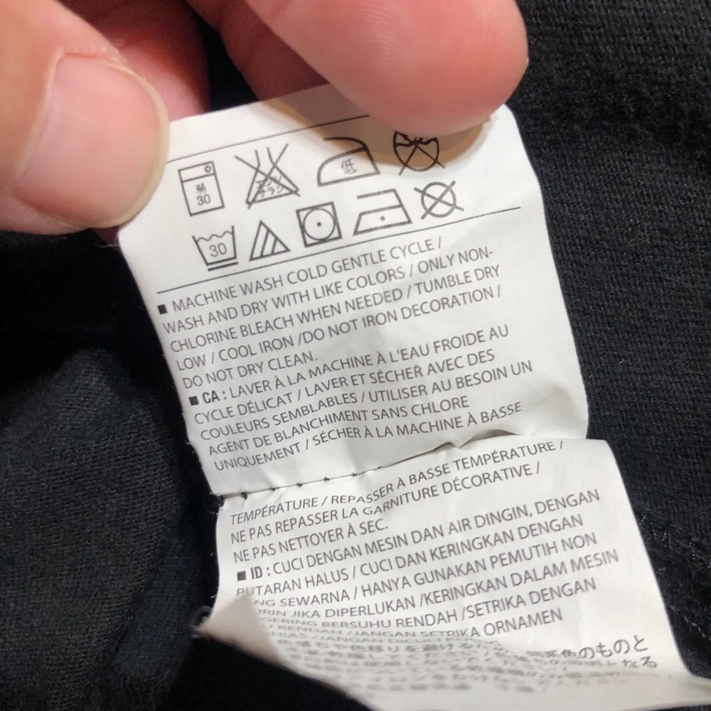 Old Navy Skater Pigeon Long Sleeve Tee